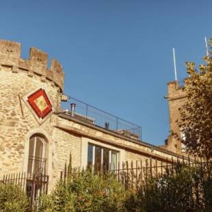 Фотографии гостевого дома 
            Spacious Castle in Jonquieres with Swimming Pool