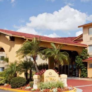 Фотографии гостиницы 
            La Quinta by Wyndham St. Pete-Clearwater Airport