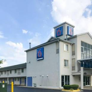 Фотографии гостиницы 
            Motel 6-Statesville, NC