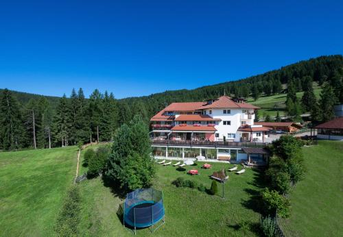 Фотография гостиницы Berghotel zum Zirm