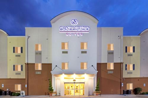 Фотография гостиницы Candlewood Suites Enid, an IHG Hotel