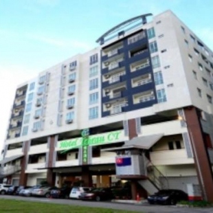 Фотография гостиницы Hotel Tebrau CT