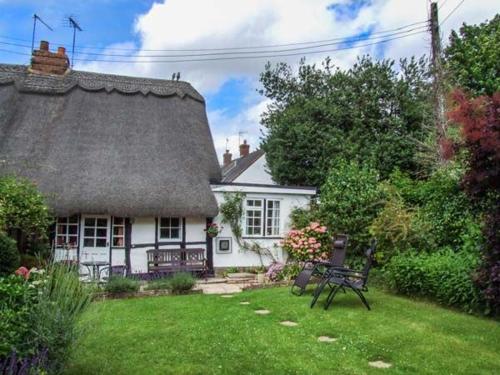 Фотография гостевого дома Apple Tree Cottage, Evesham