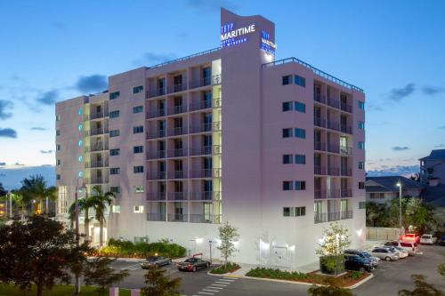 Фотография гостиницы TRYP by Wyndham Maritime Fort Lauderdale