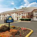 Фотография мотеля Days Inn by Wyndham Queensbury/Lake George