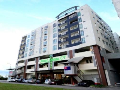 Фотографии гостиницы 
            Hotel Tebrau CT