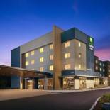 Фотография гостиницы Holiday Inn Express & Suites - Portland Airport - Cascade Stn, an IHG Hotel