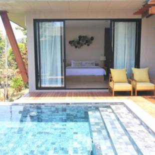 Фотографии гостиницы 
            CHUZ Villas Samui SHA Plus