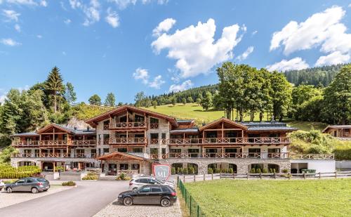 Фотографии апарт отеля 
            Avenida Mountain Lodges Saalbach