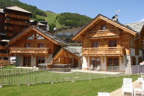 Фотографии гостевого дома 
            CHALET FAVEROT 2