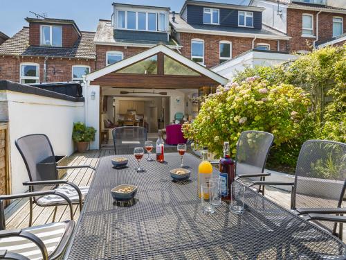 Фотография гостевого дома Shipwrights