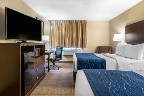 Фотографии гостиницы 
            Comfort Inn Airport Grand Rapids