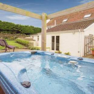 Фотографии гостевого дома 
            Bridge Cottage Croyde | 3/4 Bed | Sleeps 8 | Hot Tub*