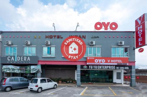 Фотографии гостиницы 
            OYO 90050 V Hotel