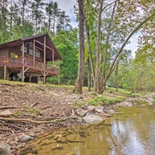 Фотография гостевого дома Creekside Weaverville Home - 16 Miles to Asheville