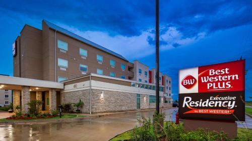 Фотографии гостиницы 
            Best Western Plus Executive Residency Baytown