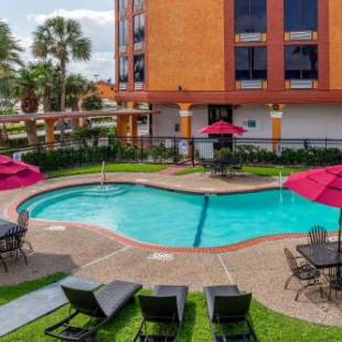 Фотографии гостиницы 
            Quality Inn Pasadena Houston