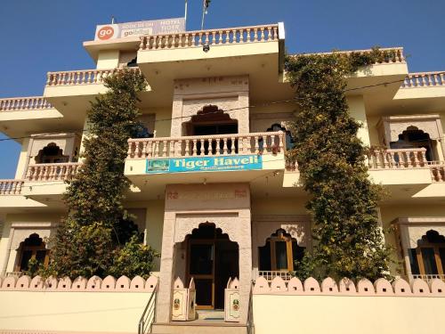 Фотографии гостиницы 
            Hotel Tiger Haveli