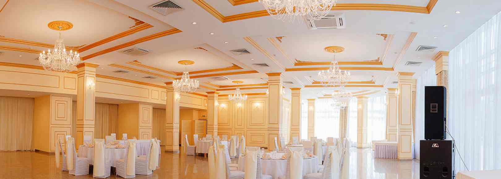 Фотография банкетного зала Ресторанный комплекс Космос Банкетный зал Золотой