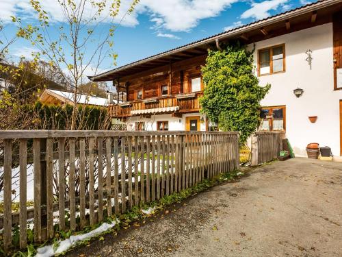 Фотографии гостевого дома 
            Wooden Holiday Home in Jochberg with a panoramic view