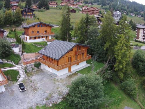 Фотография гостевого дома Nice Holiday Home in Riddes with Sauna