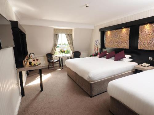 Фотография гостиницы Flannery's Hotel