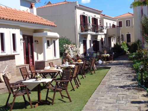 Фотография апарт отеля Niki Studios Sea - Front