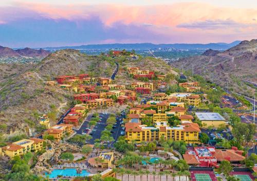 Фотография гостиницы Hilton Phoenix Tapatio Cliffs Resort