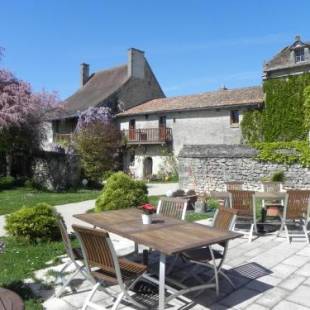 Фотографии гостиницы 
            Le Pigeonnier du Perron, The Originals Relais (Relais du Silence)