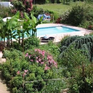 Фотографии гостевого дома 
            Appartement de 2 chambres avec piscine partagee jardin clos et wifi a Saint Etienne de Maurs