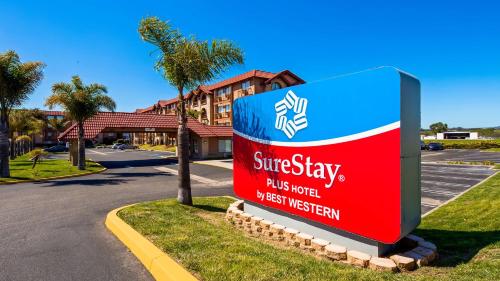 Фотография гостиницы SureStay Plus Hotel by Best Western Lompoc
