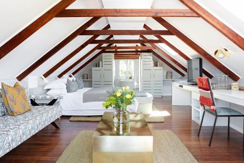 Фотография гостиницы The Robertson Small Hotel