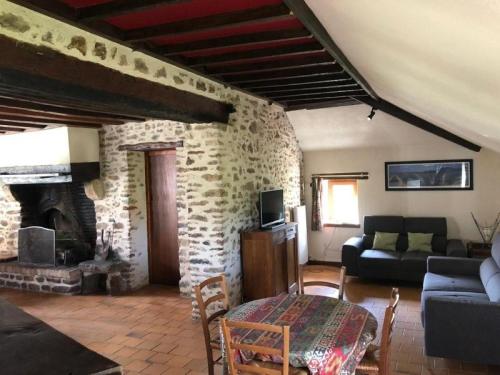 Фотография гостевого дома Gîte Moncé-en-Belin, 4 pièces, 11 personnes - FR-1-410-248