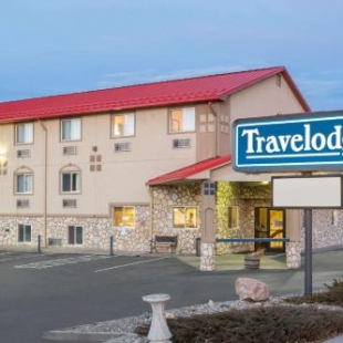 Фотография гостиницы Travelodge by Wyndham Loveland/Fort Collins Area