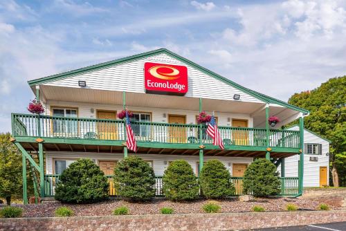 Фотография гостиницы Rodeway Inn Lake George Outlets