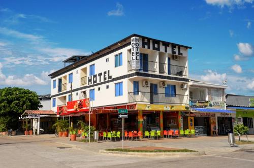 Фотографии гостиницы 
            Hotel Bahía Cadi