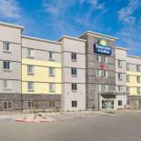 Фотография гостиницы Days Inn & Suites by Wyndham Lubbock Medical Center