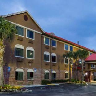 Фотографии мини отеля 
            Red Roof Inn Ocala