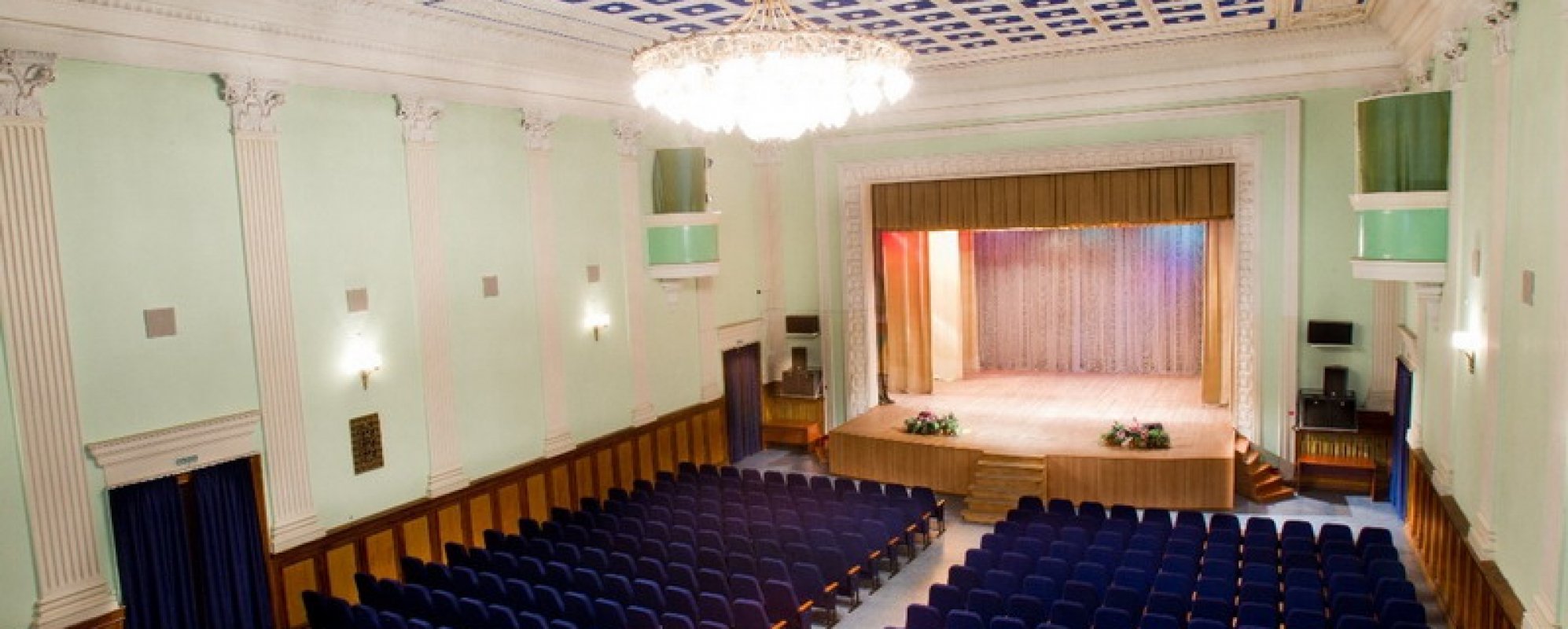 Фотографии концертного зала Концертный зал ДК железнодорожников
