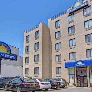 Фотографии гостиницы 
            Days Inn by Wyndham Brooklyn