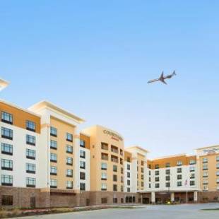 Фотографии гостиницы 
            TownePlace Suites by Marriott Dallas DFW Airport North/Grapevine