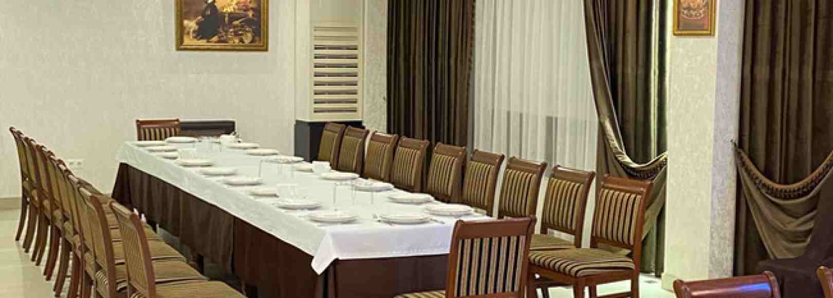 Фотография банкетного зала Зал Золотая корона на 130 мест