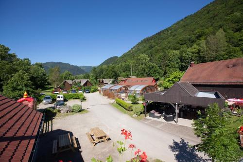 Фотография гостевого дома Auberge et Chalets de la Wormsa