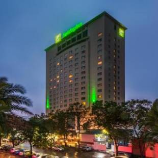 Фотографии гостиницы 
            Holiday Inn Zhongshan Downtown, an IHG Hotel