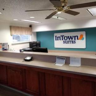 Фотографии гостиницы 
            InTown Suites Extended Stay Atlanta GA - Indian Trail