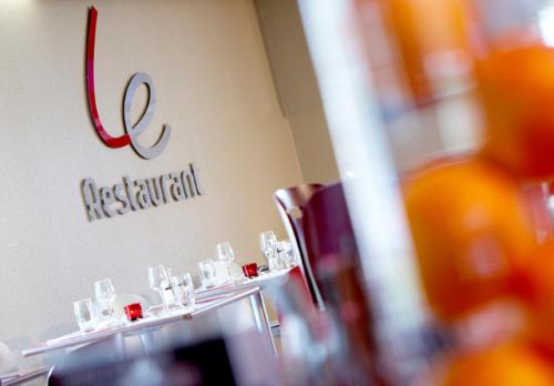 Фотография гостиницы Campanile Bordeaux Nord - Le Lac