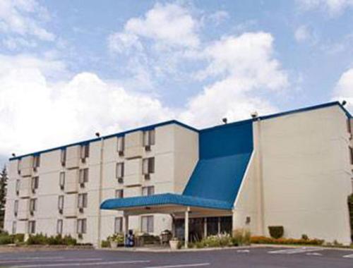 Фотография гостиницы Key Inn Roseville