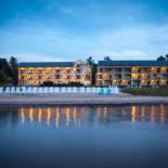 Фотография гостиницы Pointes North Beachfront Resort Hotel