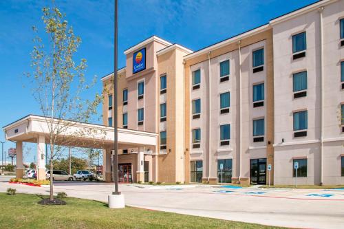 Фотографии гостиницы 
            Comfort Inn & Suites San Marcos