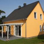 Фотография гостевого дома K 99 - Ferienhaus mit Kamin & WLAN in Röbel an der Müritz